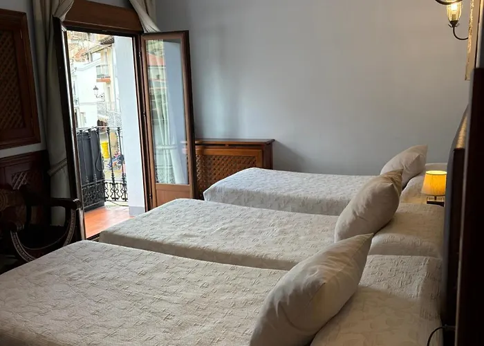 Cerezo 2 3* Guadalupe (Extremadura)